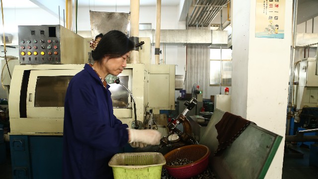 生產(chǎn)電機(jī)軸承的車間是什么樣的？